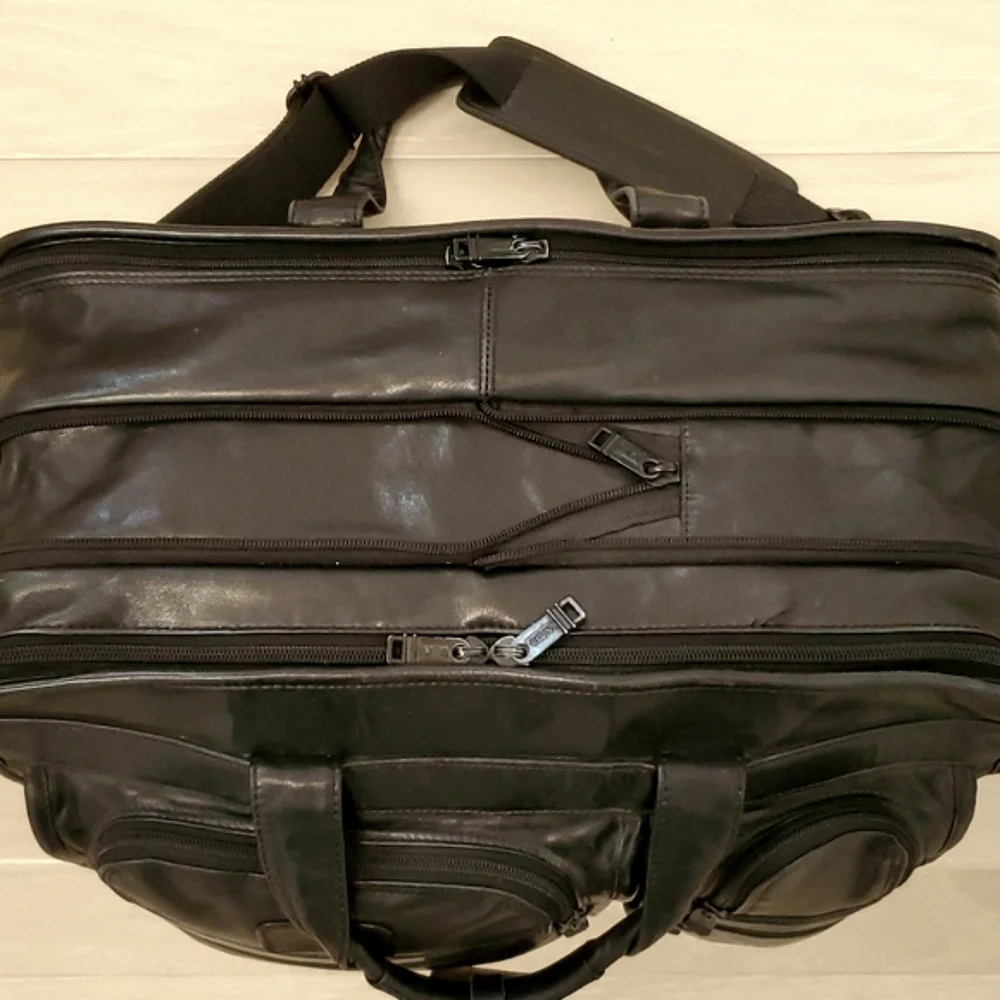 Tumi Alpha 3 Deluxe Large Expandable Organizer Laptop Briefcase